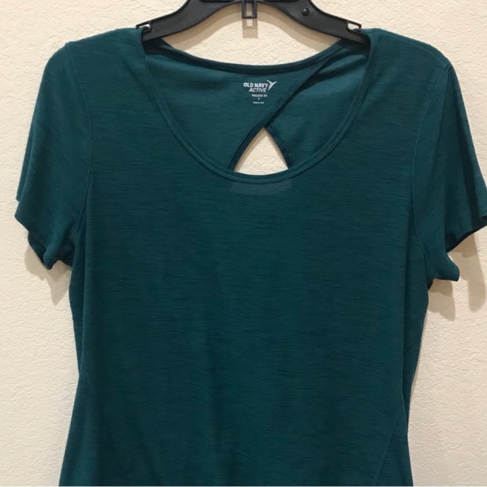 Old Navy Active "Breathe On" t-shirt in size XXL.